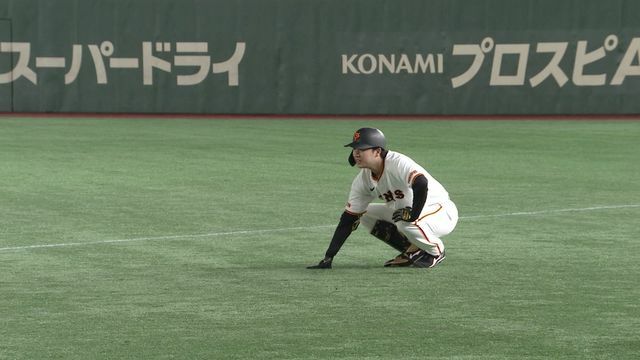 座り込む山崎伊織投手(画像:日テレジータス)