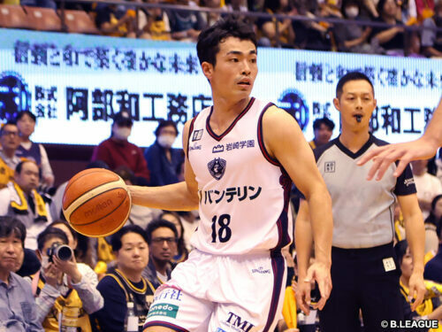 開幕2戦目に負傷した横浜BCの森井健太［写真］＝B.LEAGUE