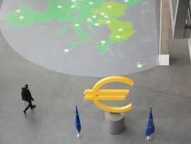 A Euro symbol sculpture at the European Central Bank headquarters in Frankfurt. Photographer: Alex Kraus/Bloomberg