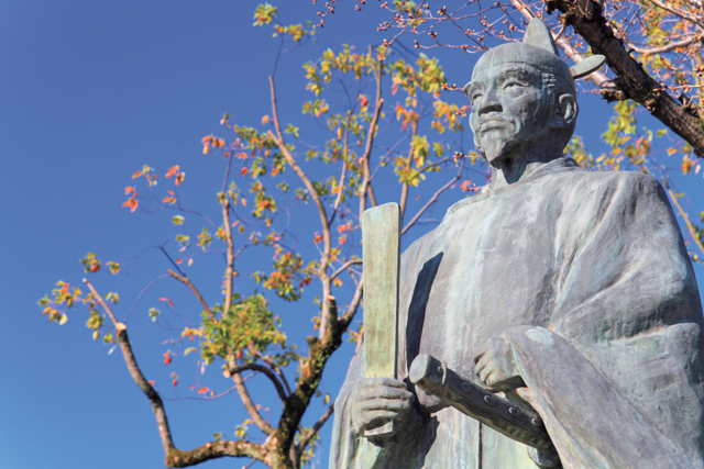 名古屋中村区・常泉寺に立つ秀吉公像