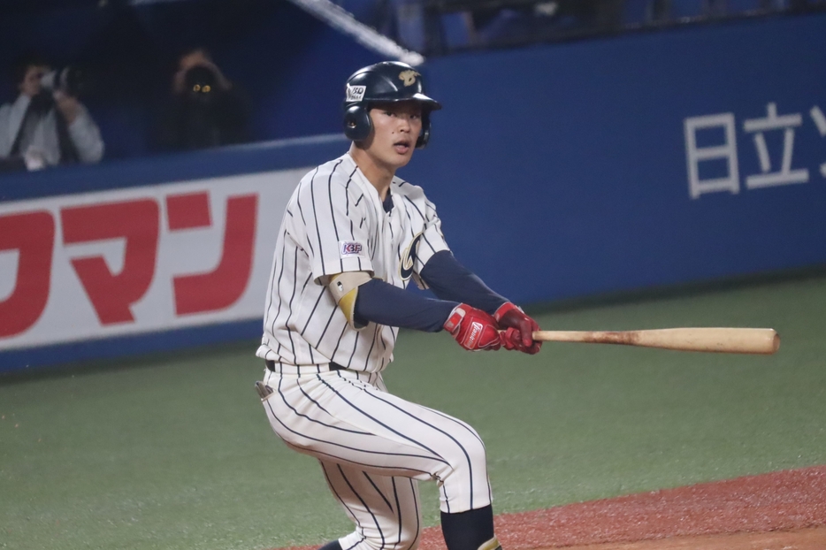 上武大の荒巻 悠内野手（祐誠）