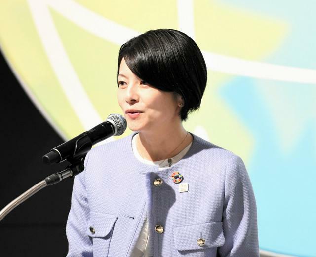 地球会議2024で講演する品川区の森沢恭子区長=東京都中央区