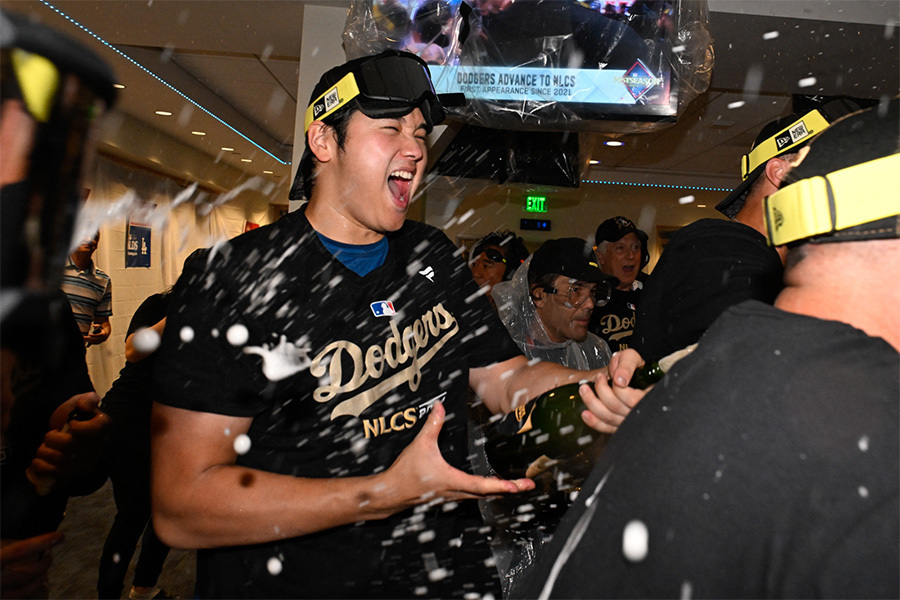 シャンパンファイトを楽しむドジャース・大谷翔平【写真：代表撮影】