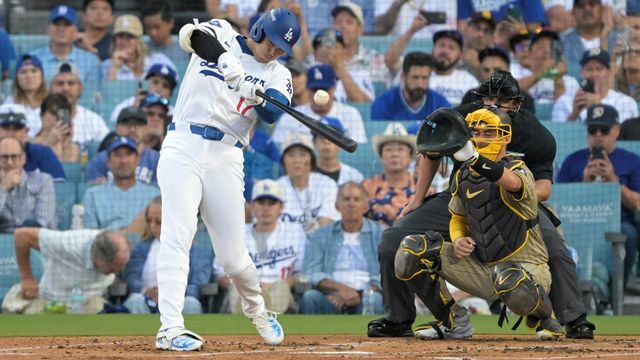 初地区シリーズ初HRを放ったドジャース・大谷翔平選手（写真：USA TODAY Sports/ロイター/アフロ）