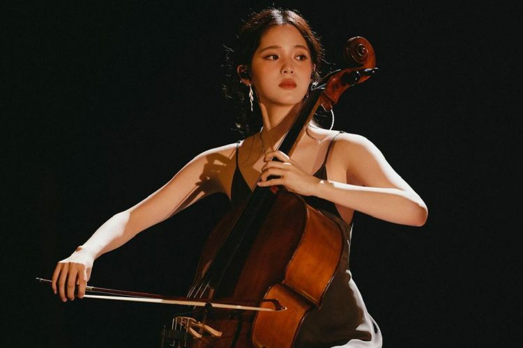 欧陽菲菲（オーヤン・フィーフィー）の姪で音楽家や女優として活動する欧陽娜娜（オーヤン・ナナ）（Instagramより）