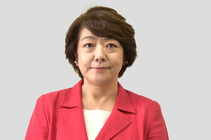 島尻安伊子氏