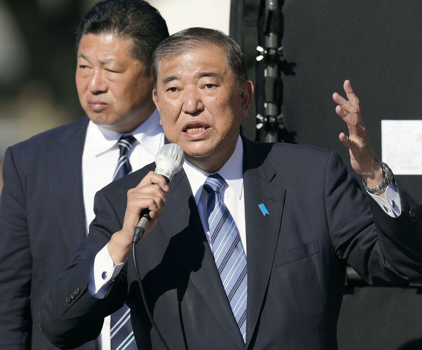 奈良市で街頭演説する自民党総裁の石破首相＝21日午前