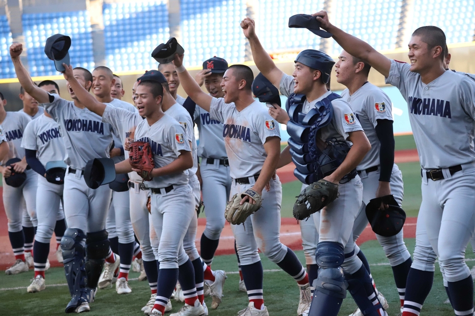 優勝した横浜ナイン