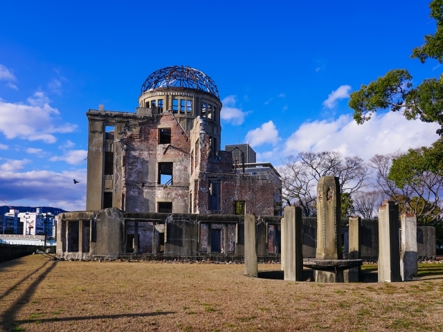 広島の平和記念碑「原爆ドーム」