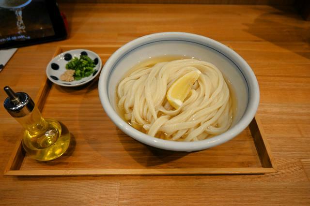 高松市内のうどん店が提供する「塩ぶっかけ」