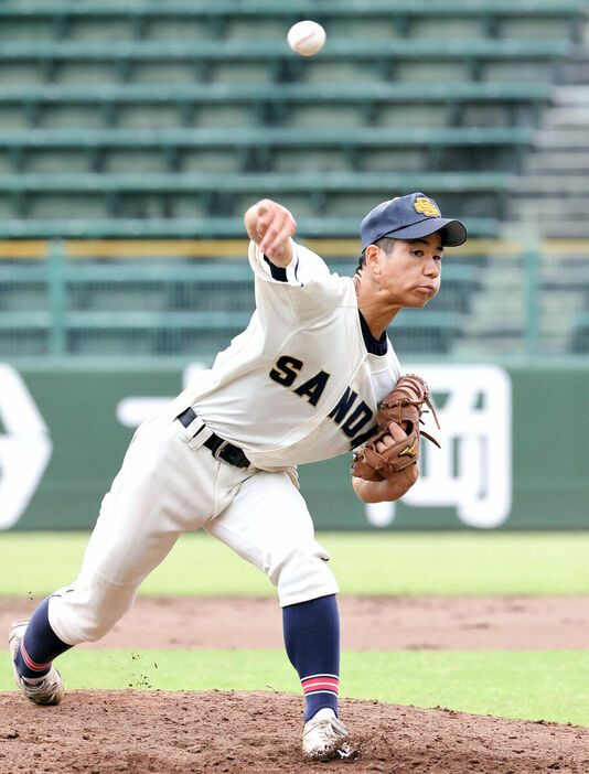 三田学園先発の熊野慎　（カメラ・馬場　秀則）