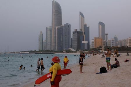 　１０月２４日、アラブ首長国連邦（ＵＡＥ）が世界的な金融拠点の代替地としての役割を固める上で、首都アブダビが大きな役割を果たす存在として浮かび上がってきた。アブダビで２０２３年９月撮影（２０２４年　ロイター/Amr Alfiky）