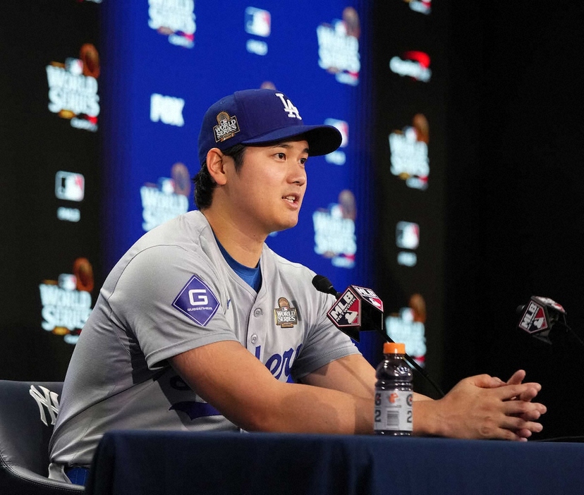 ＜ドジャース・ヤンキース＞試合後に会見する大谷（撮影・沢田　明徳）