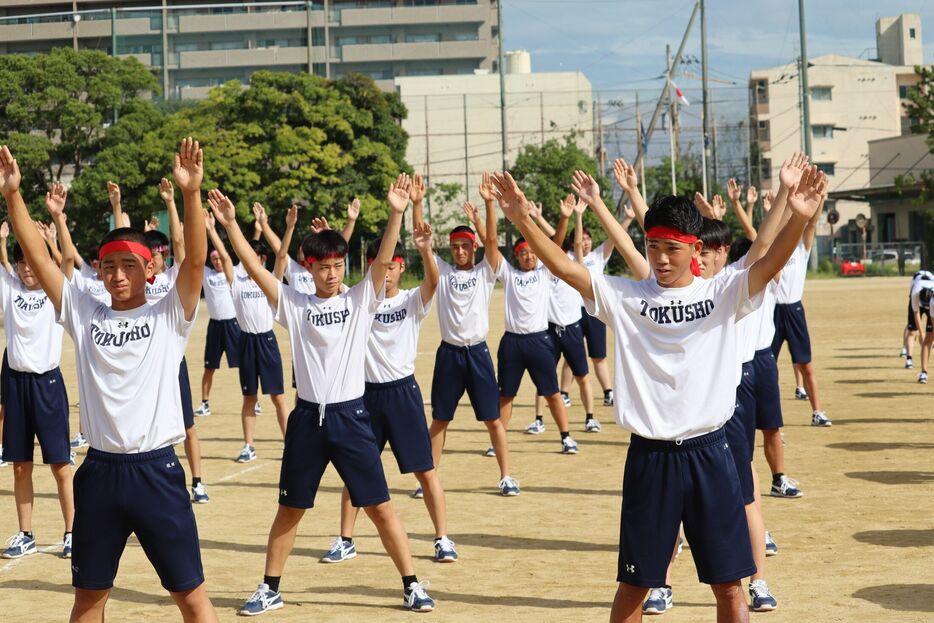 ひとつひとつの動きを大きくすることを意識します