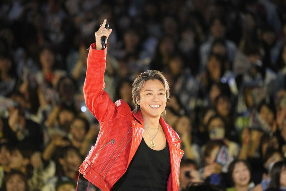 「LDH LIVE－EXPO 2024　－EXILE TRIBE BEST HITS－」でパフォーマンスするEXILE TAKAHIRO