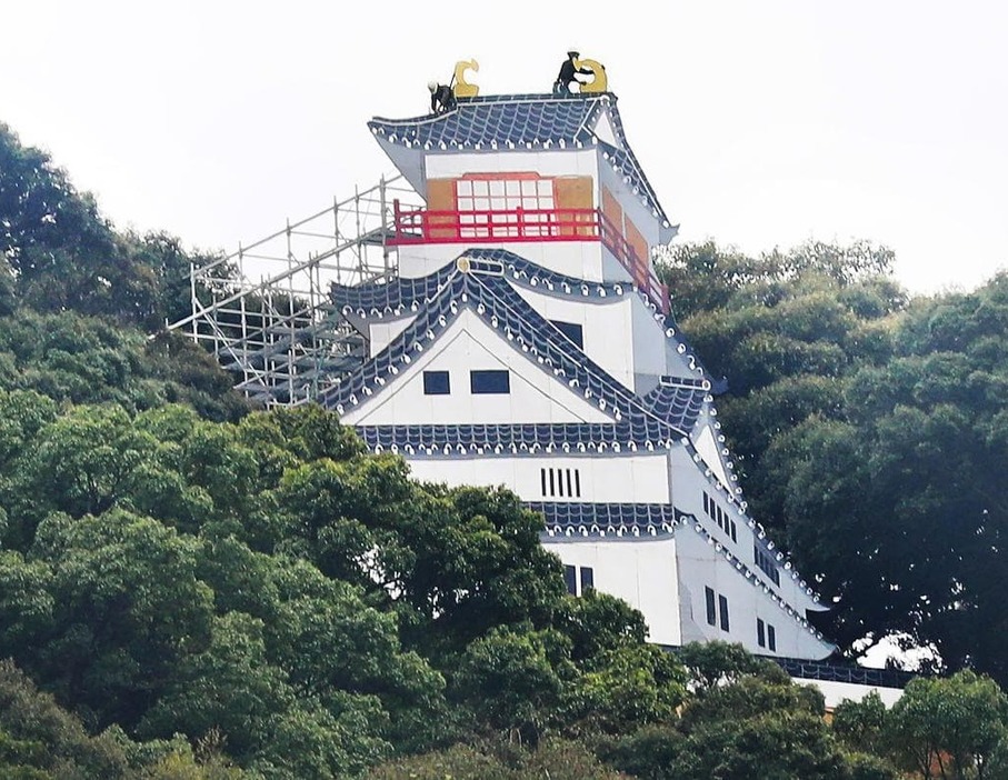 本物の城と間違う人も多い一夜城