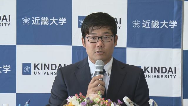 会見する古川高晴選手（21日午後2時ごろ）