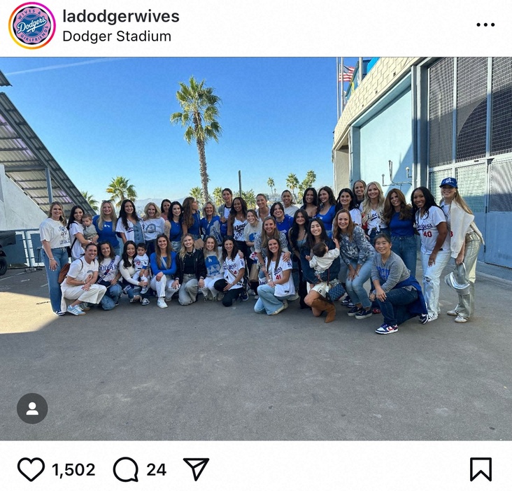 ドジャース夫人会の公式インスタグラム（＠ladodgerwives）から