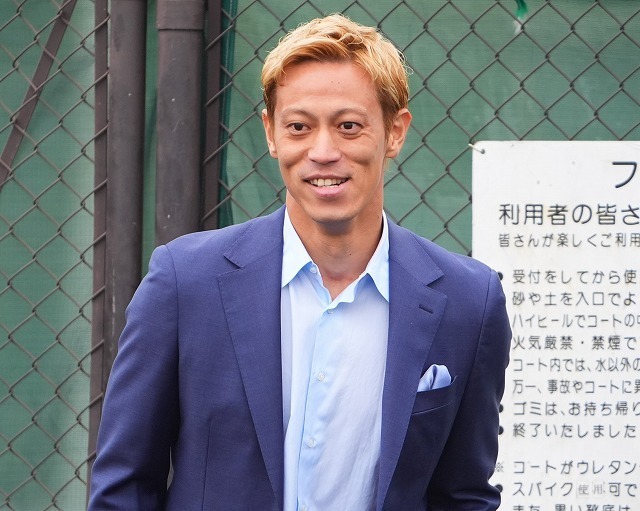 関東社会人サッカー大会のルール変更を提案した本田。写真：田中研治（サッカーダイジェスト写真部）