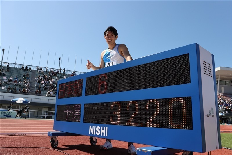 成年男子300m予選で32秒20の日本新記録をマークした今泉堅貴