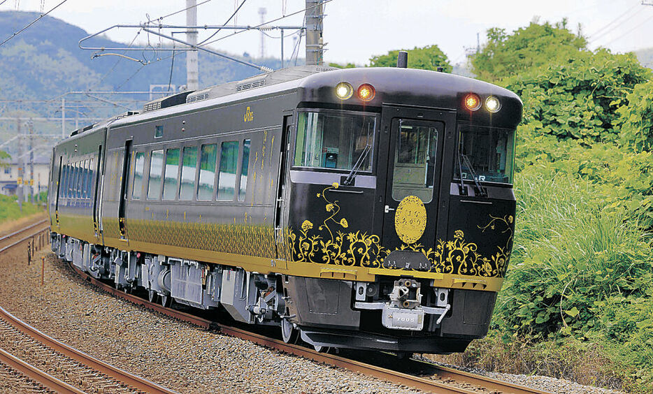 北陸ＤＣ観光列車「はなあかり」