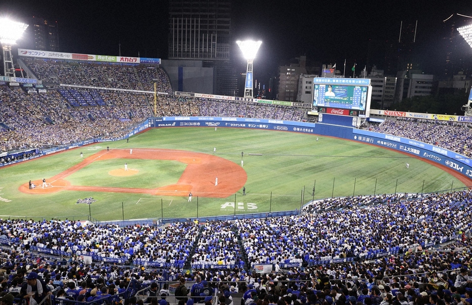 横浜スタジアム全景