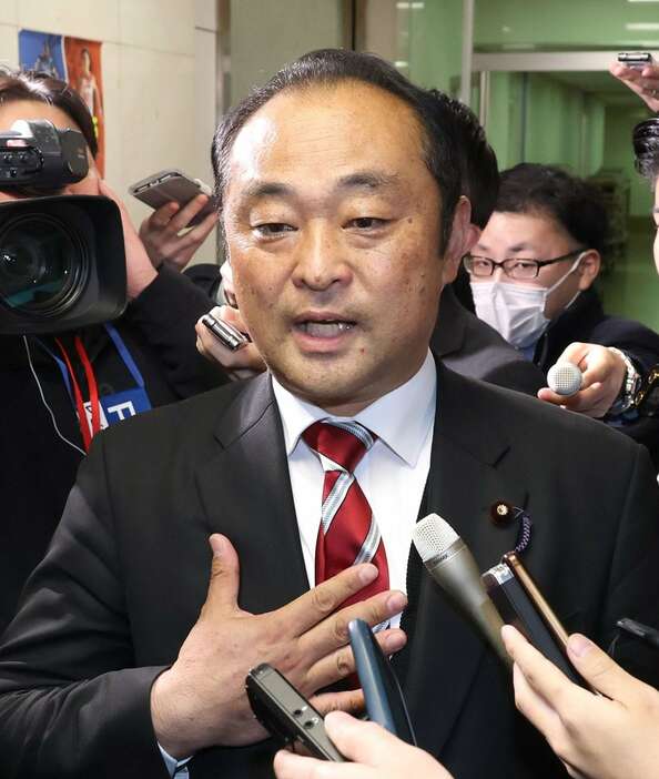 宮沢博行氏