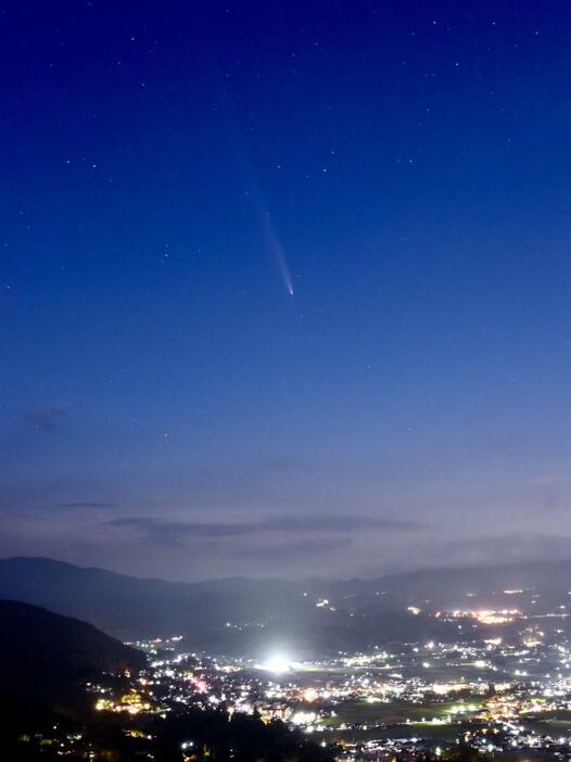 由布院盆地上空で観測できた紫金山・アトラス彗星