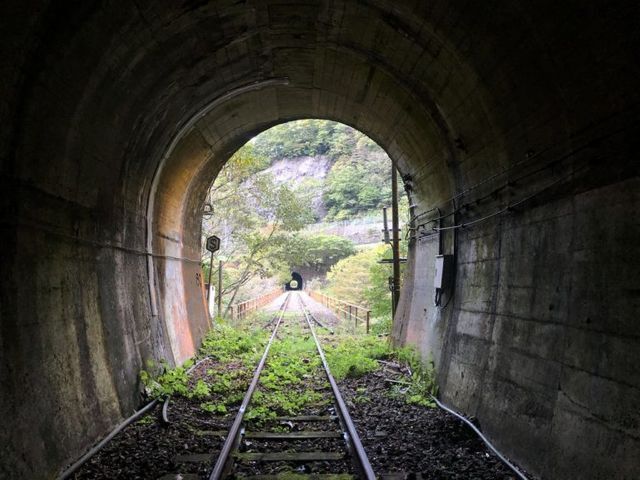 割石トンネル猪谷側出口～二ツ屋間付近