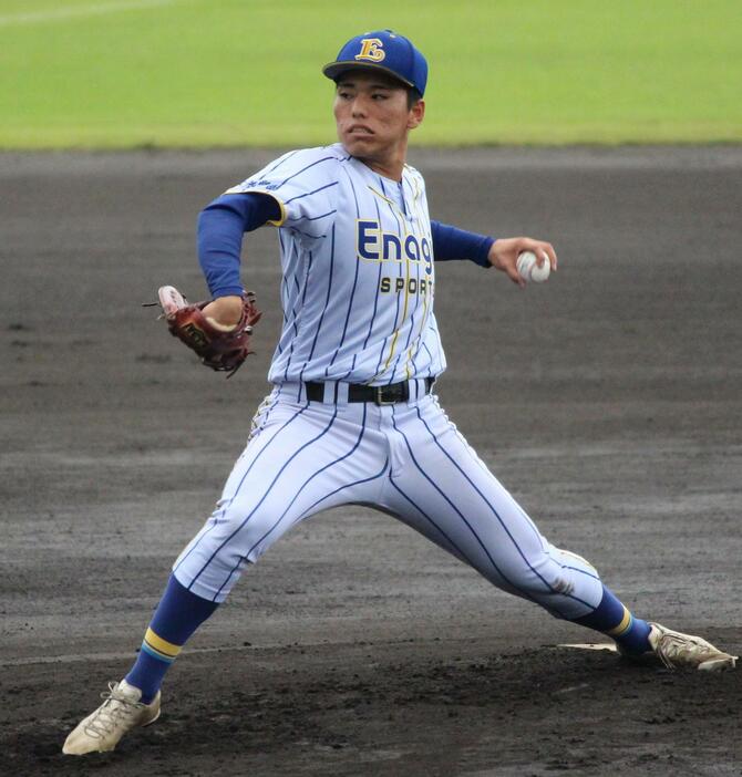 3安打1失点完投で勝利に貢献したエナジックスポーツ・久高颯投手（撮影・菊川光一）