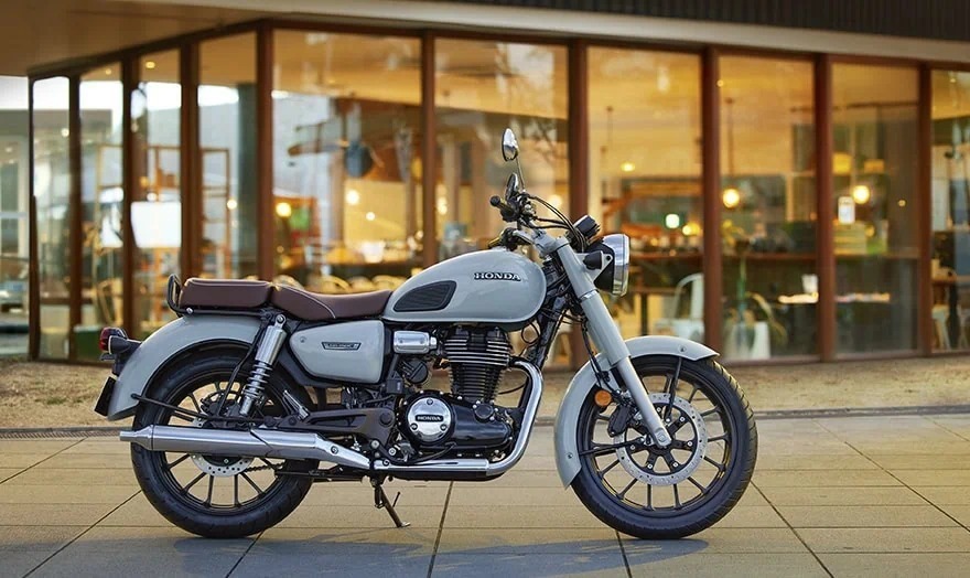 ロー＆ワイドを強調したクラシカルなスタイリングが特徴の「GB350C」