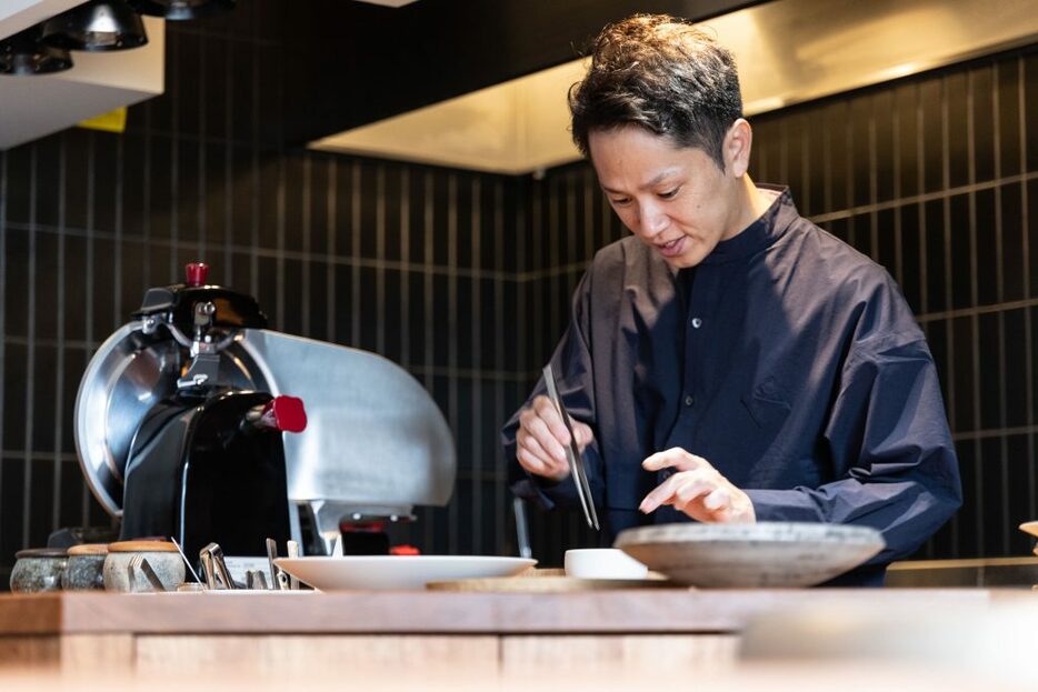 「前の店は気軽に通いにくい場所にあったので、まずは一度京都の店に足を運んでみてほしいです」と竹中厚志さん