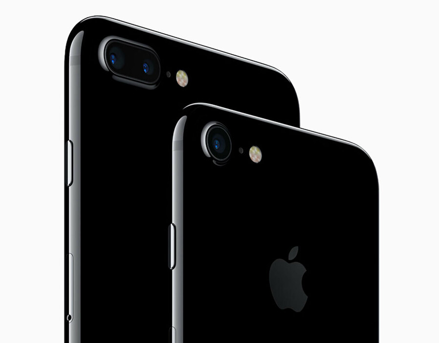 iPhone 7は、日本では2016年9月16日に発売された機種です。発売開始から8年が経過していますが、いったいいつまで使えるのでしょうか？（画像はApple公式サイトより引用）