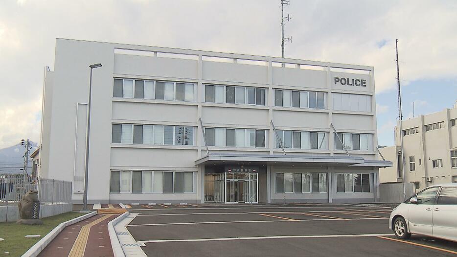 建造物損壊の疑いで専門学生の男(19)を逮捕