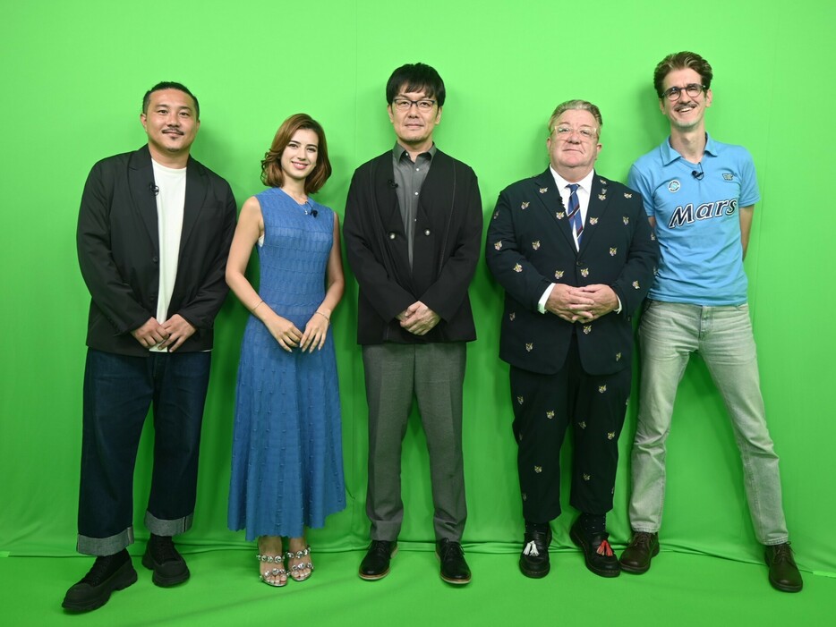 左から安田理大氏、サラ・ピッツォさん、土田晃之さん、トニー・クロスビーさん、フローラン・ダバディさん(Koyo KODAMA/GEKISAKA)