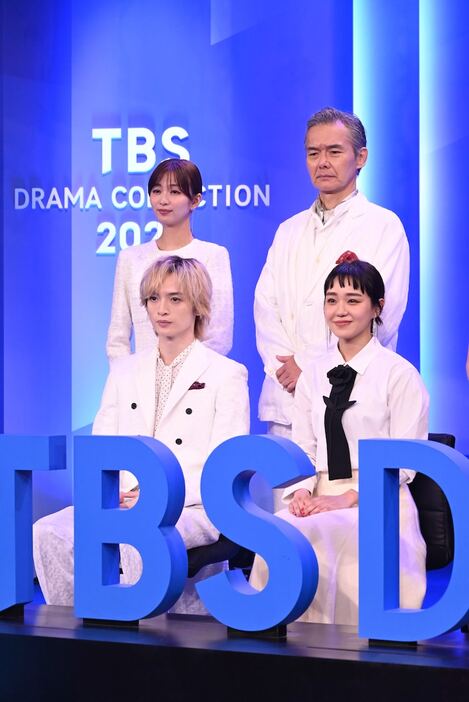 「TBS DRAMA COLLECTION 2024 AUTUMN」の様子。下段左から玉森裕太、奈緒。上段左から岡崎紗絵、渡部篤郎