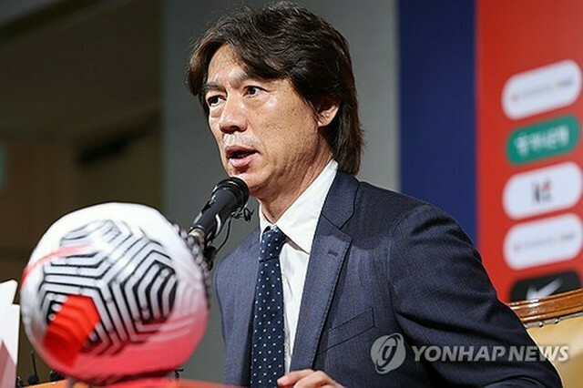 サッカー韓国代表の洪明甫監督＝（聯合ニュース）