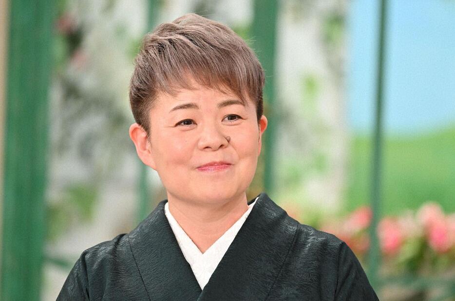 トーク番組「徹子の部屋」に出演する島津亜矢さん＝テレビ朝日提供