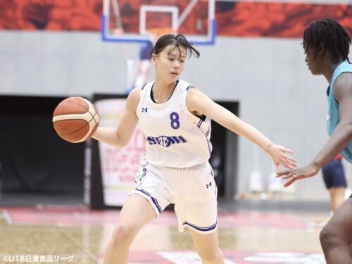 21得点を挙げた昭和学院の山下笑伶奈[写真]= U18日清食品リーグ