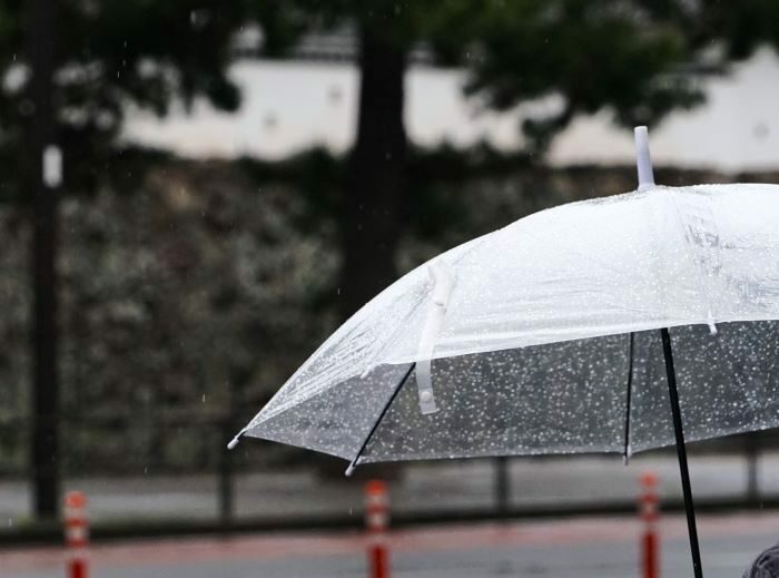 雨（イメージ）