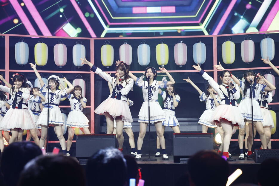 「Boosty　ファンまつり2024」最終日に合同ライブを行ったHKT48とNGT48（C）Boosty