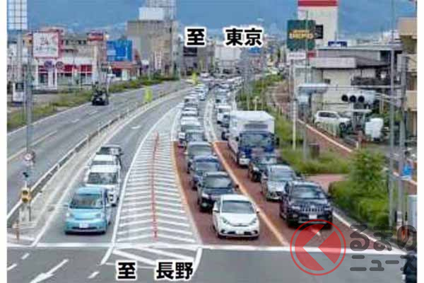 渋滞する国道20号（画像：国土交通省）。