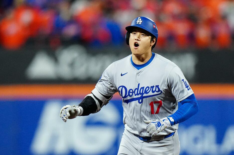 大谷はポストシーズン3号のあとは3打席連続四球で出塁(C)Getty Images