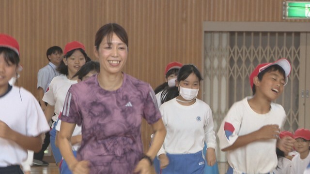 重友梨佐さん　平井小学校　岡山・中区平井