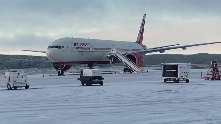 緊急着陸した機体