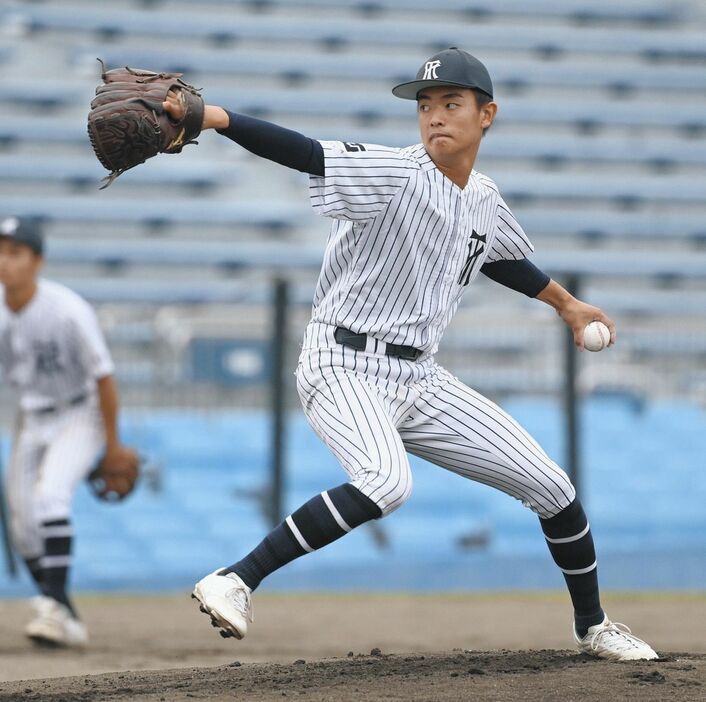 力投する常葉大菊川先発の大村　