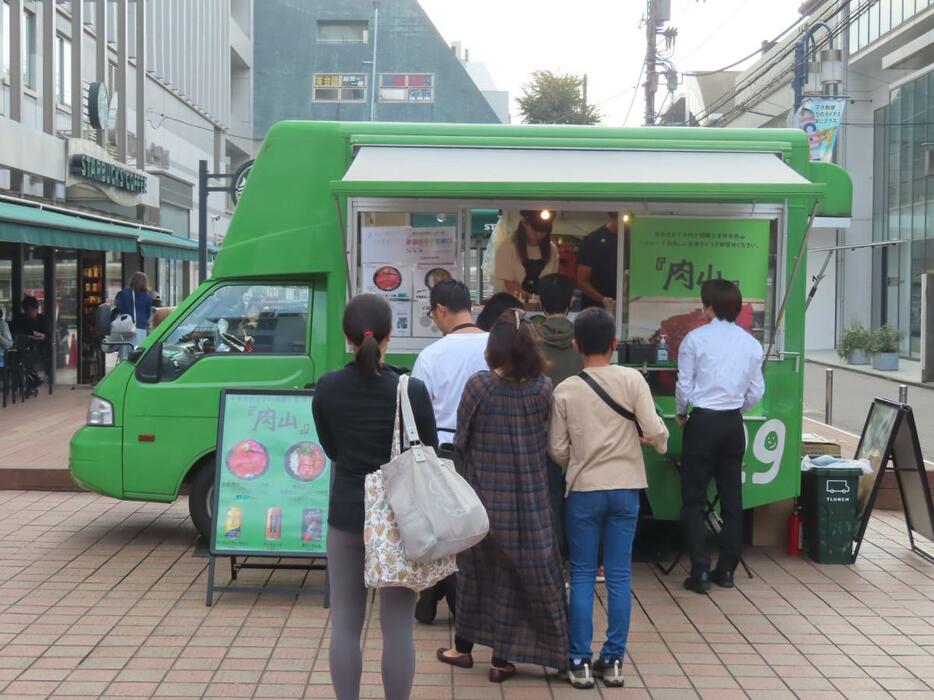 キッチンカー出店の様子