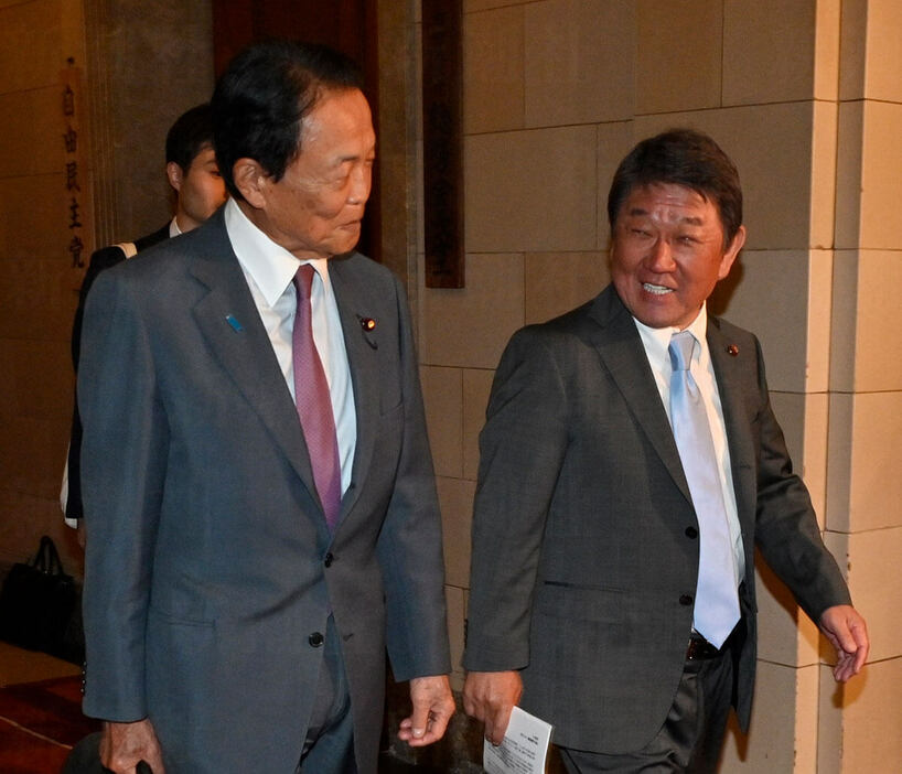 連携して動いてきた麻生太郎氏と茂木敏充氏