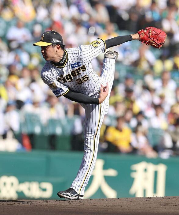 先発の阪神・才木浩人＝甲子園球場（撮影・水島啓輔)