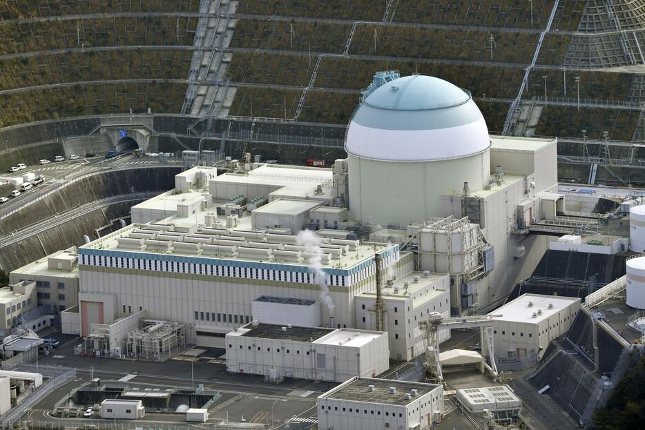 四国電力伊方原発3号機＝2021年、愛媛県伊方町